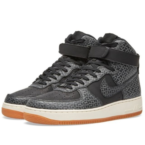 Nike Shoes - Nike Air Force 1 High Prem 654440-009